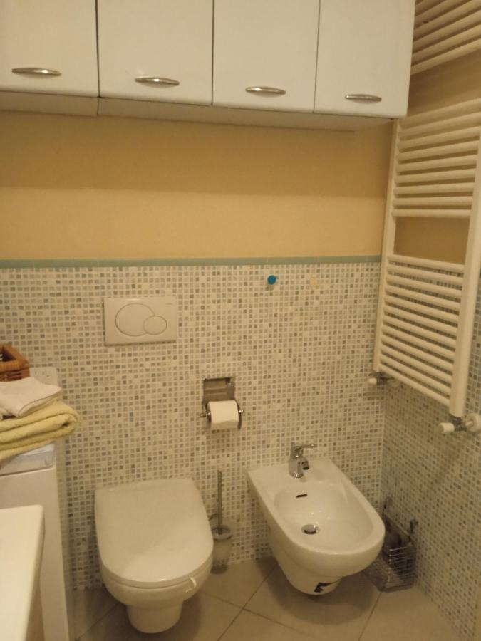 Accesso Diretto Sul Mare Maredilucecala Apartment Calambrone Bagian luar foto